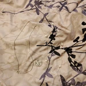 Silver & faux pearl necklace